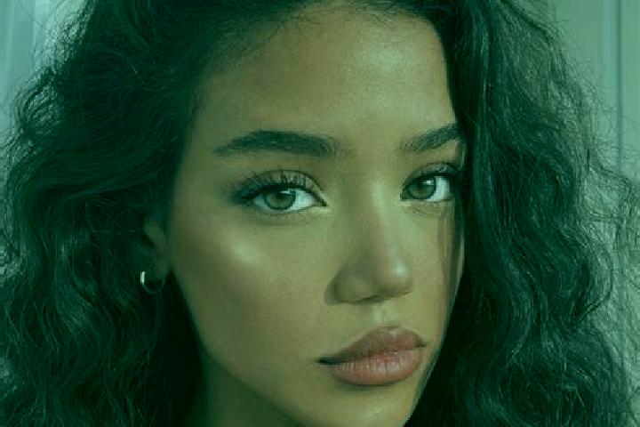 Rose, 27, a black brown-eyed ebony companion based in Ruy Barbosa. Offering Deep French Kissing, 69, OWO, Tantra. Available for incall and outcall, day and e...