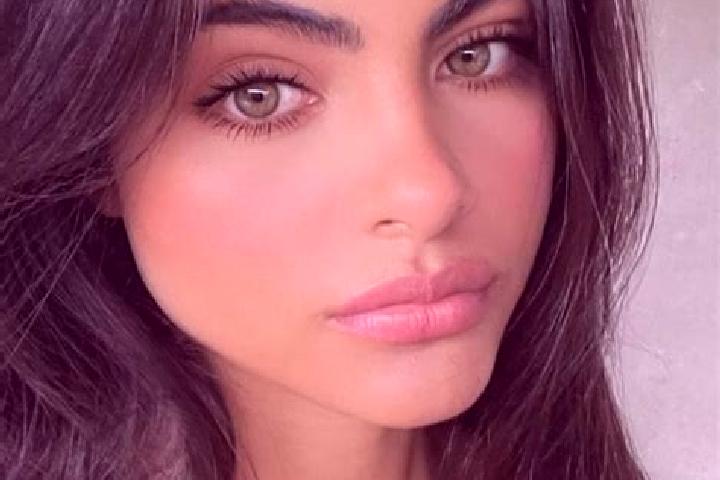 Rose, 27, a brunette dark-eyed european companion based in Dorsheim. Offering 69, GFE, Overnight, Massage. Available for incall and outcall, overnight bookin...