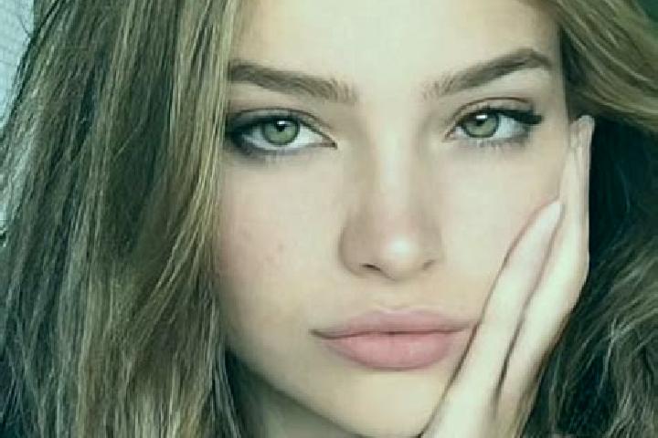 Rose, 27, a dark blonde hazel-eyed slavic companion based in Hillcrest. Offering CIM, Party Girl, OWO, Girlfriend Experience. Available for incall and outcal...