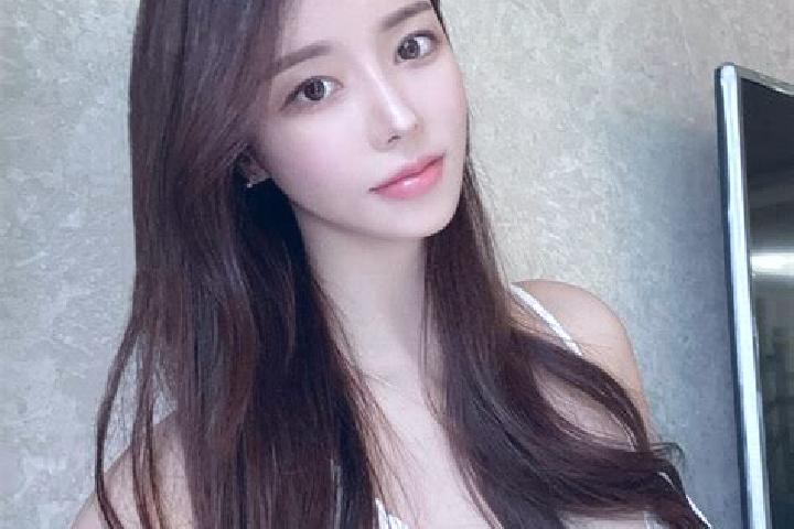 Rose, 27 — Escort in Dahutong, China