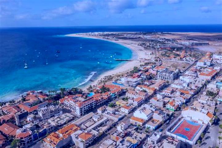 Rose, 27 — Escort in Santa Maria Centro, Cape Verde