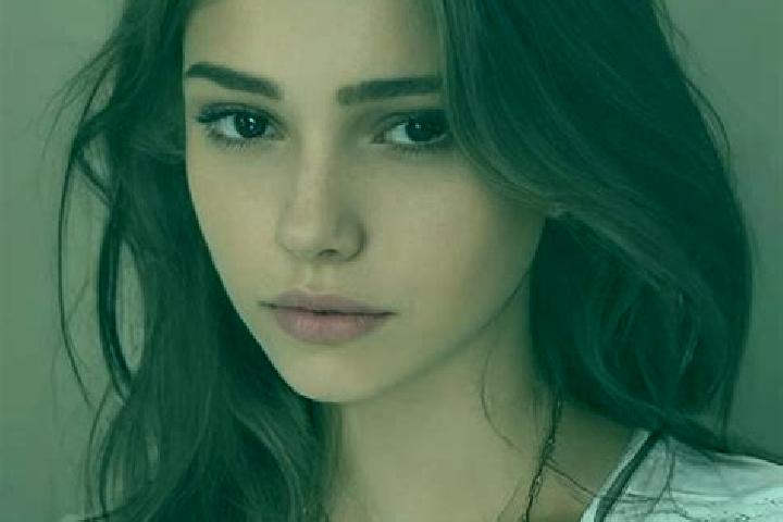 Rose, 28, a chestnut hazel-eyed slavic companion based in Filsbaeck. Offering Erotic Massage, Dinner Date, Striptease. Available for incall and outcall, over...