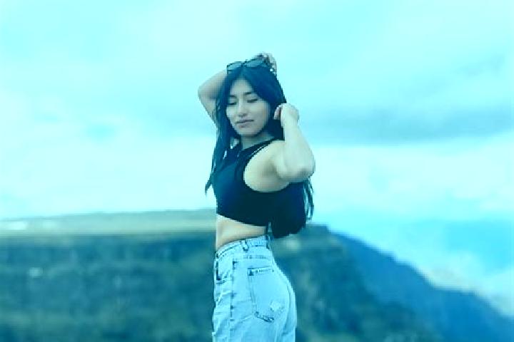 Rose, 29 — Escort in Huaylla, Peru