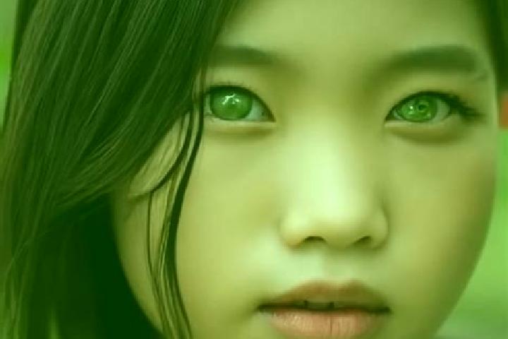 Rose, 30, a red green-eyed asian companion based in Surgut. Offering Couples, CIM, Deep French Kissing, Domination. Available for incall and outcall, overnig...