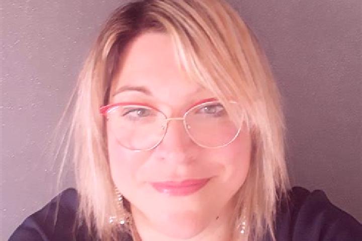 Rose, 30 — Escort in Beaumont-les-Autels, France