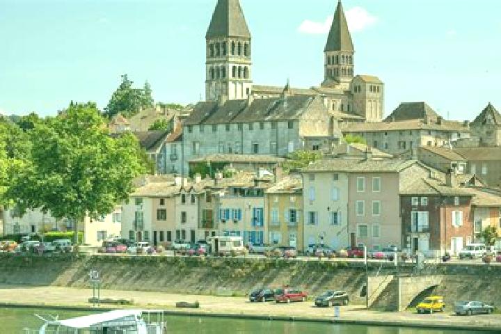 Rose, 31 — Escort in Lacrost, France