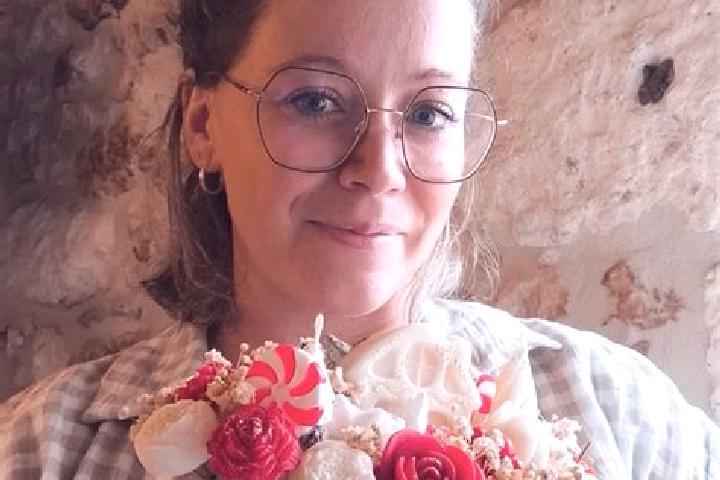 Rose, 31 — Escort in Lembras, France