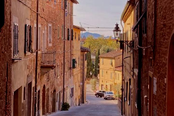 Rose, 31 — Escort in Peccioli, Italy