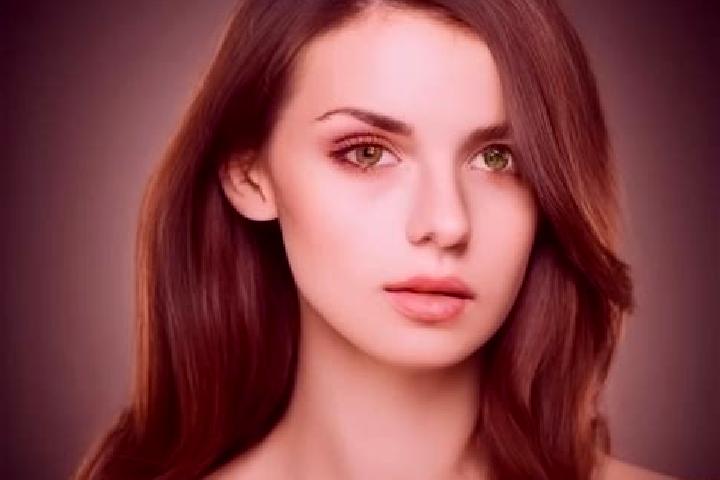 Rose, 32, a auburn amber-eyed indian companion based in Como. Offering Erotic Massage, Girlfriend Experience, Fetish. Available for incall and outcall, overn...