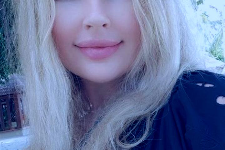 Rose, 32, a blonde amber-eyed mediterranean companion based in Urucuia. Offering Tantra, BDSM, GFE, Duos. Available for incall and outcall, overnight booking...