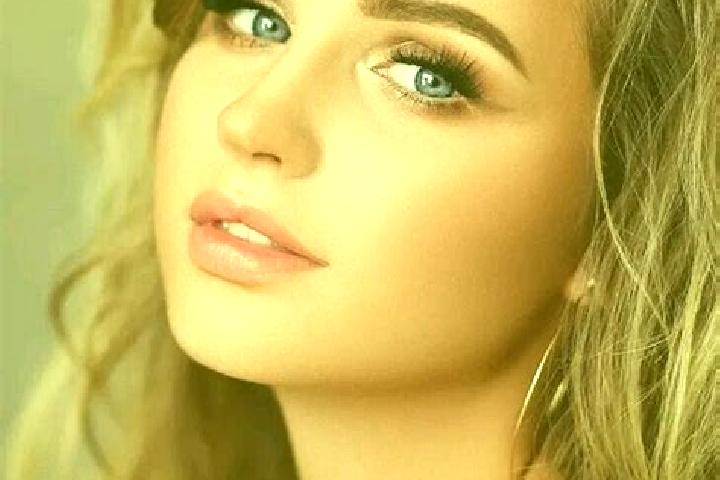 Rose, 33, a dark blonde blue-eyed mediterranean companion based in Kriebitzsch. Offering Prostate Massage, Fetish, BDSM, Travel Companion. Available for inca...