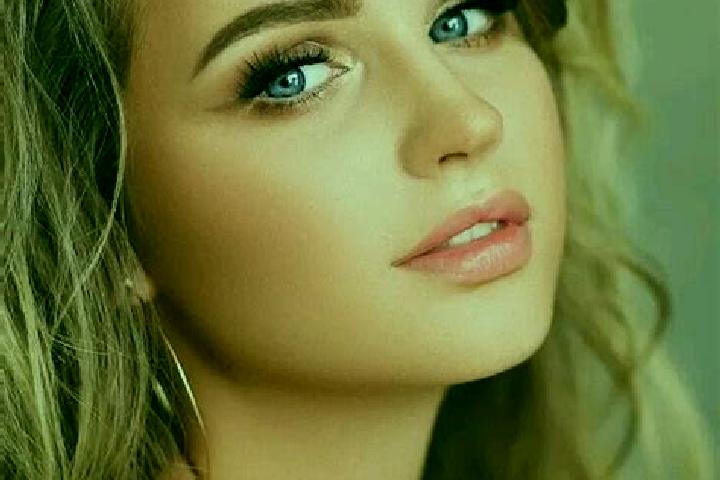 Rose, 33, a dark blonde blue-eyed slavic companion based in Leba. Offering GFE, Overnight, Striptease. Available for incall and outcall, overnight bookings a...