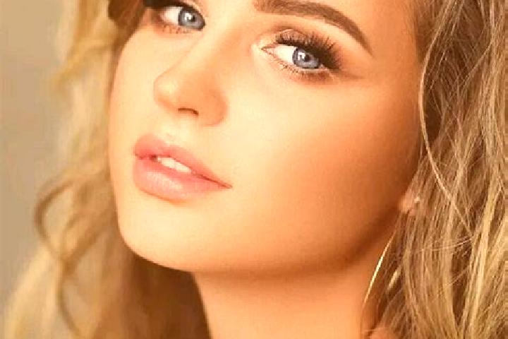 Rose, 34, a dark blonde blue-eyed middle eastern companion based in Wandsbek. Offering Couples, Dinner Date, Party Girl. Available for incall and outcall, ov...