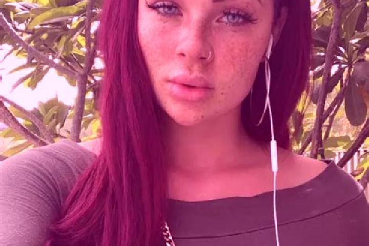 Rose, 34, a red amber-eyed mixed companion based in Vy-les-Lure. Offering Travel Companion, GFE, Overnight. Available for incall and outcall, overnight booki...