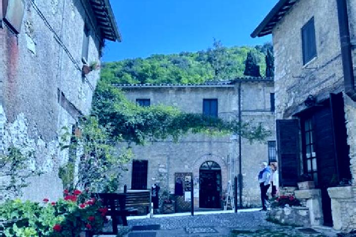 Rose, 34 — Escort in Castelnuovo di Farfa, Italy