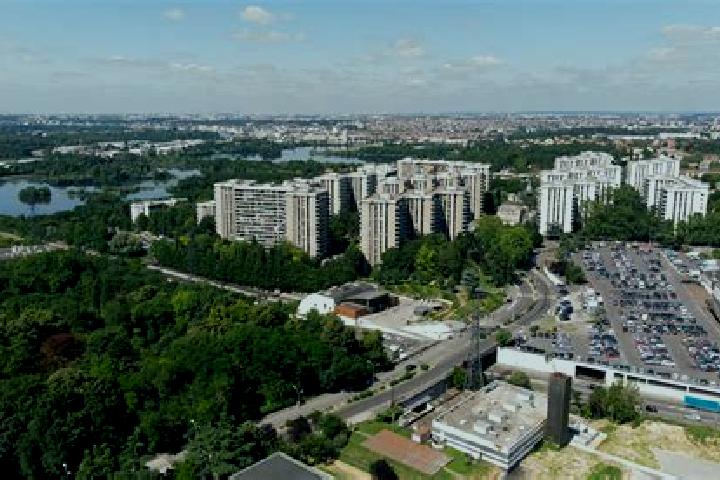 Rose, 34 — Escort in Grigny, France