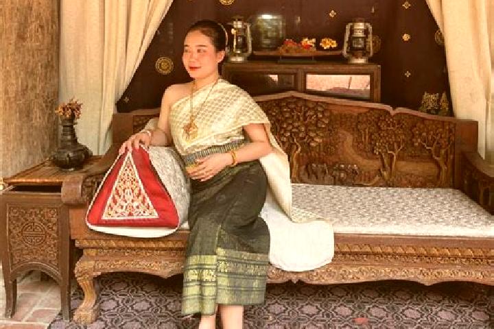Rose, 35 — Escort in Muang Sanakham, Laos
