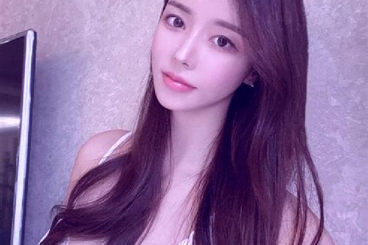 Rose, 35 — Escort in Sangsa, South Korea
