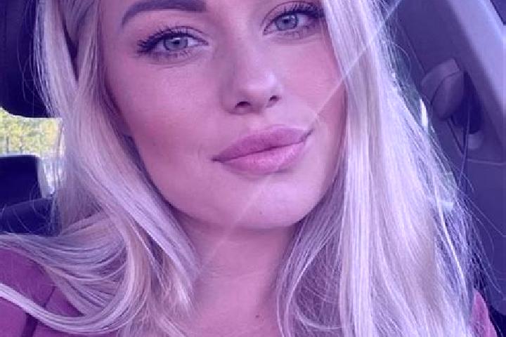 Rose, 36, a blonde hazel-eyed indian companion based in Gari. Offering Domination, Travel Companion, A-Level. Available for incall and outcall, day and eveni...