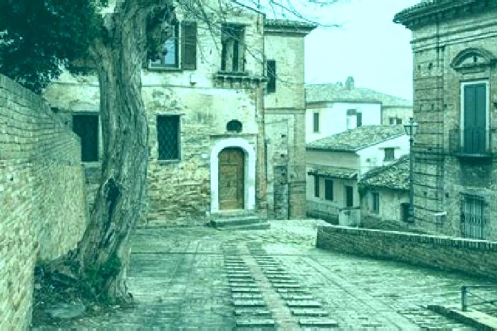 Rose, 37, a chestnut grey-eyed ebony companion based in San Martino sulla Marrucina. Offering Roleplay, 69, Couples, Domination. Available for incall and out...