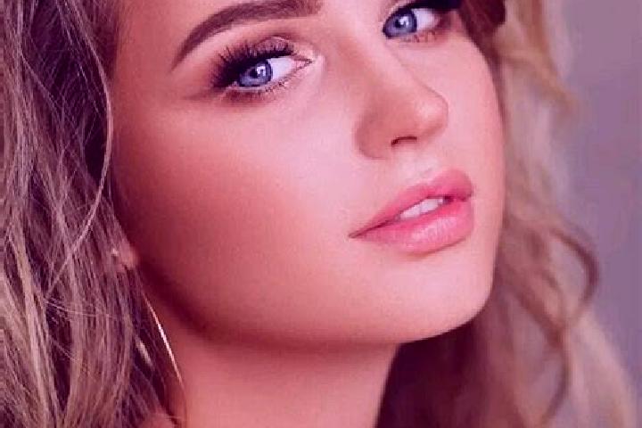 Rose, 38, a dark blonde blue-eyed mediterranean companion based in Vilshanka. Offering Girlfriend Experience, GFE, Party Girl, 69, Travel Companion. Availabl...