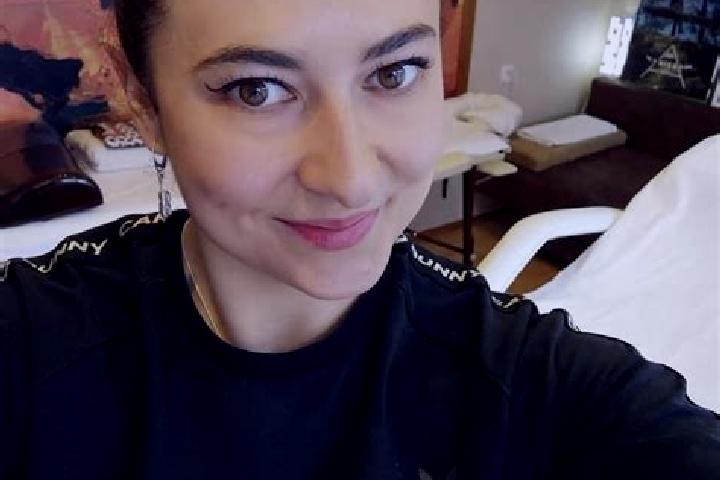 Rose, 39, a auburn dark-eyed mediterranean companion based in Castellanos de Villiquera. Offering A-Level, Tantra, Duos, Roleplay, Prostate Massage. Availabl...
