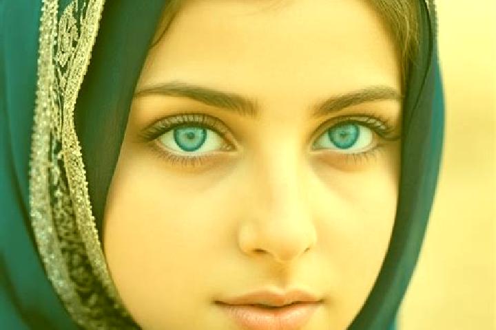 Rose, 39, a chestnut blue-eyed middle eastern companion based in Mesland. Offering Deep French Kissing, Fetish, Girlfriend Experience, Travel Companion, Stri...