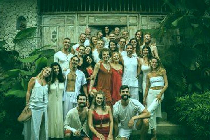 Rose, 39, a red green-eyed european companion based in Harrow. Offering Tantra, Striptease, Couples. Available for incall and outcall, day and evening dates.