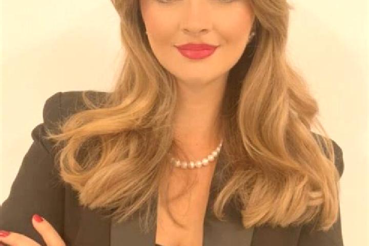 Rose, 39 — Escort in Talpos, Romania