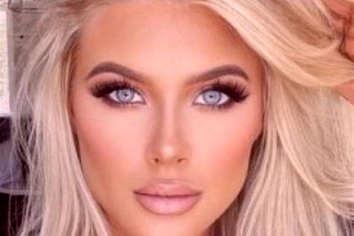 Ruby, 20, a platinum blonde amber-eyed asian companion based in Bridgetown. Offering Tantra, Duos, Striptease, Fetish. Available for incall and outcall, day ...
