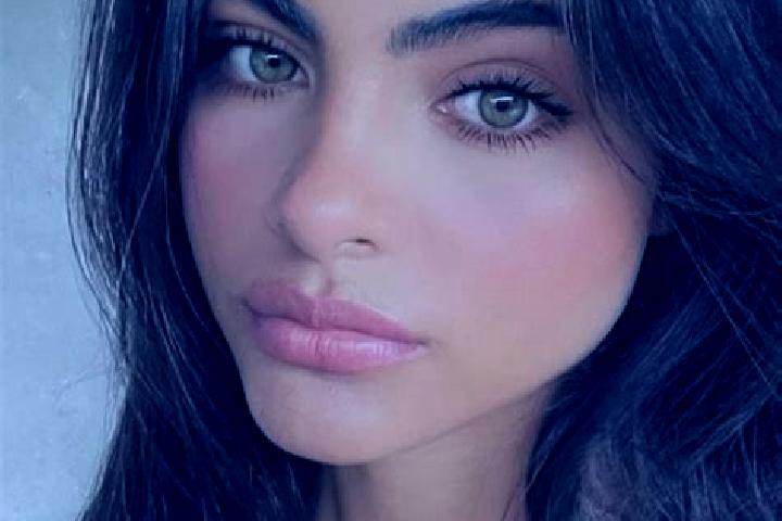 Ruby, 21, a brunette green-eyed middle eastern companion based in Drasov. Offering GFE, Fetish, Prostate Massage. Available for incall and outcall, day and e...