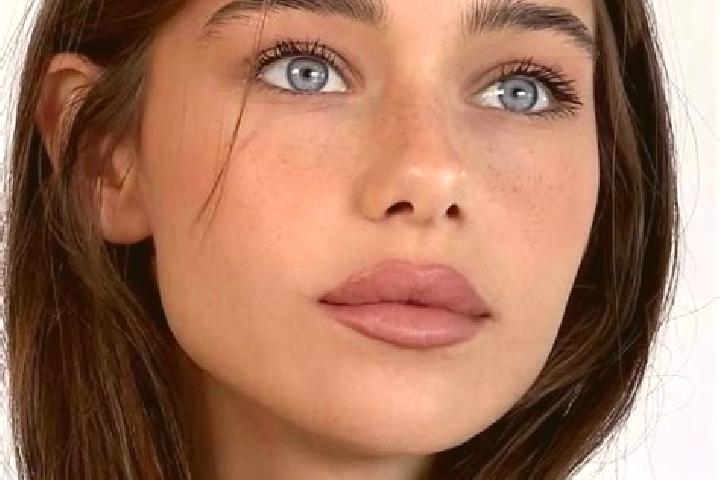 Ruby, 22, a brunette brown-eyed latina companion based in Potuga. Offering Roleplay, Deep French Kissing, Party Girl. Available for incall and outcall, overn...