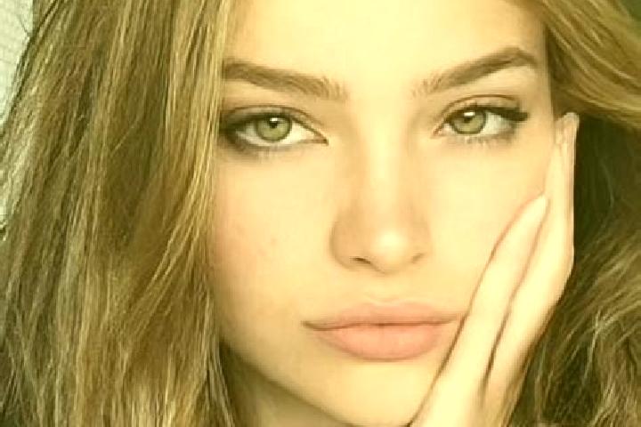 Ruby, 22, a dark blonde hazel-eyed european companion based in Westwoud. Offering A-Level, Roleplay, Couples. Available for incall and outcall, day and eveni...
