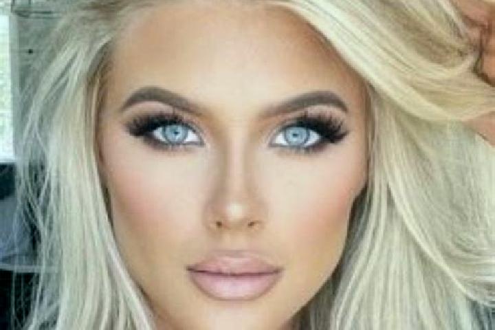 Ruby, 22, a platinum blonde green-eyed caribbean companion based in Mundybash. Offering Duos, Striptease. Available for incall and outcall, day and evening d...