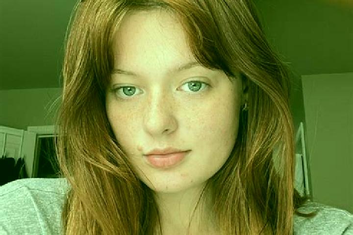 Ruby, 23, a auburn brown-eyed caucasian companion based in Cibatuireng. Offering Duos, Prostate Massage, OWO, A-Level, Striptease. Available for incall and o...