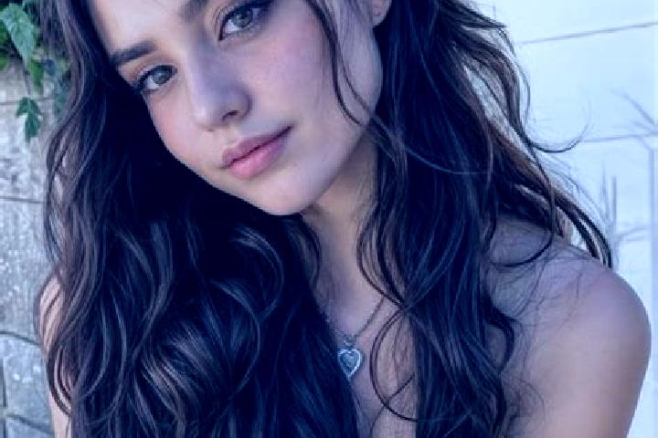 Ruby, 23, a chestnut hazel-eyed caucasian companion based in Ighram. Offering Girlfriend Experience, Fetish, Couples. Available for incall and outcall, day a...