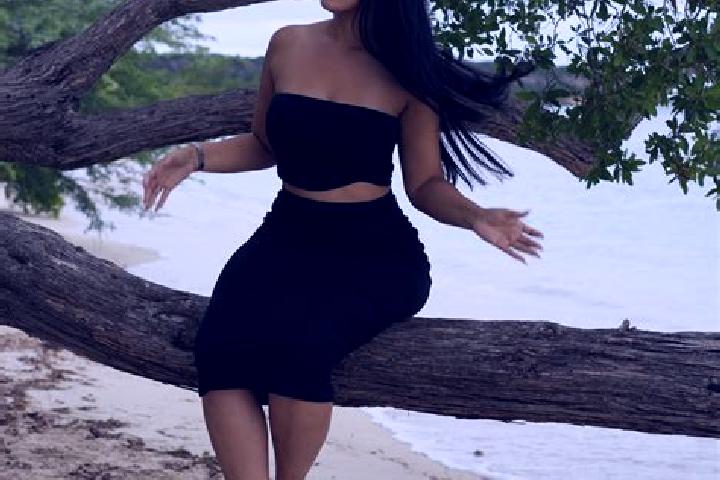 Ruby, 24 — Escort in Dioni, Greece