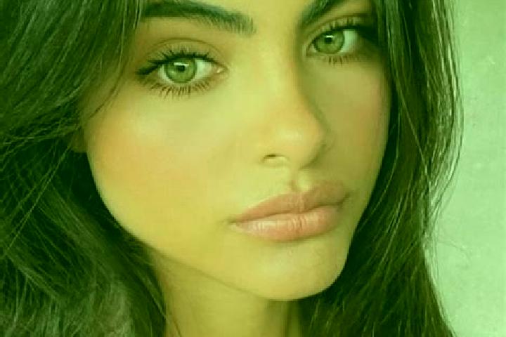 Ruby, 25, a brunette amber-eyed indian companion based in Breme. Offering Couples, Erotic Massage, Girlfriend Experience. Available for incall and outcall, o...