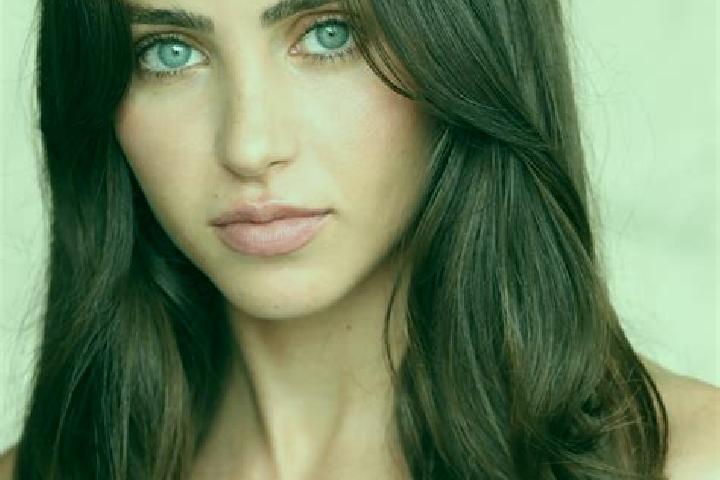 Ruby, 25, a brunette dark-eyed latina companion based in Oostburg. Offering Couples, OWO, Party Girl. Available for incall and outcall, day and evening dates.