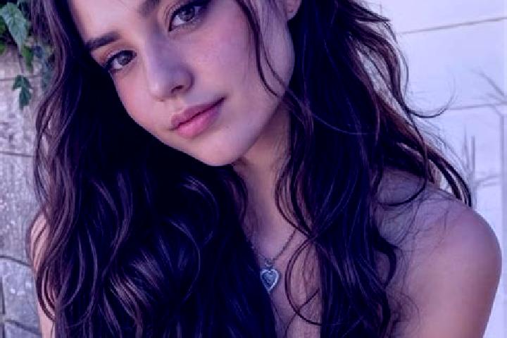 Ruby, 25, a brunette hazel-eyed mediterranean companion based in Saint-Eustache. Offering Overnight, OWO, Dinner Date. Available for incall and outcall, day ...