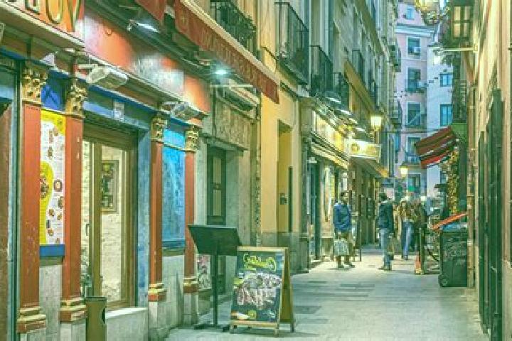 Ruby, 25, a chestnut green-eyed european companion based in Barrio de la Concepcion. Offering A-Level, Fetish, Party Girl. Available for incall and outcall, ...