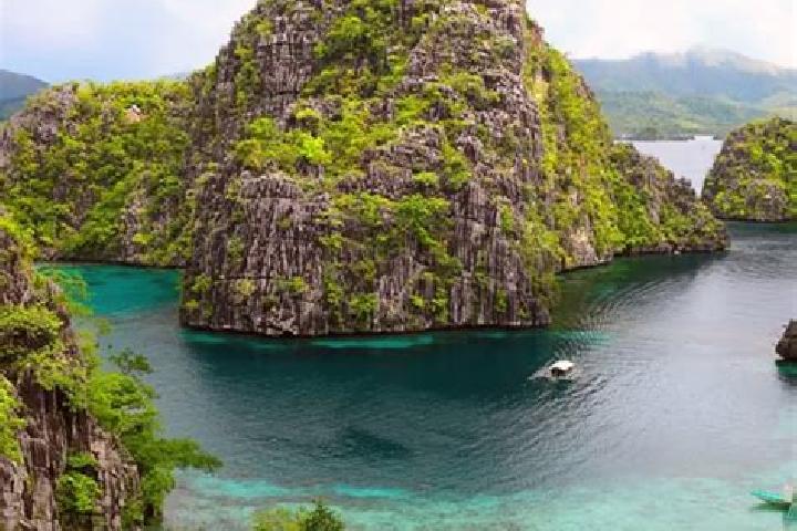 Ruby, 25 — Escort in Gocoton, Philippines