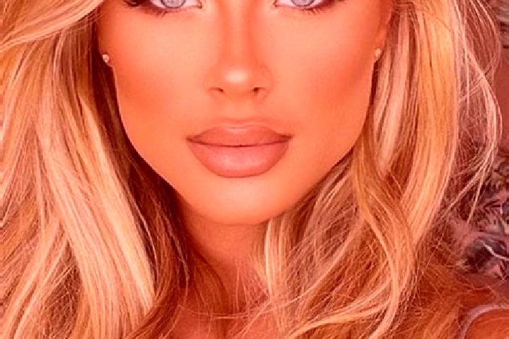 Ruby, 26, a blonde blue-eyed latina companion based in Frumales. Offering Dinner Date, GFE, 69. Available for incall and outcall, day and evening dates.