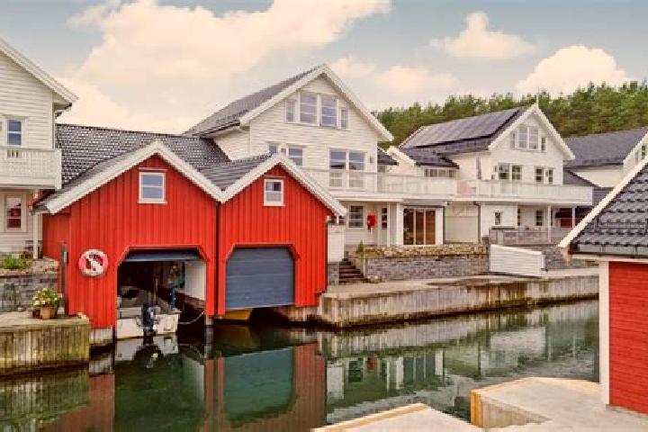 Ruby, 26 — Escort in Spangereid, Norway