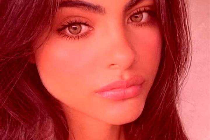 Ruby, 27, a brunette dark-eyed mediterranean companion based in Bella Vista. Offering OWO, Massage, A-Level, Prostate Massage. Available for incall and outca...