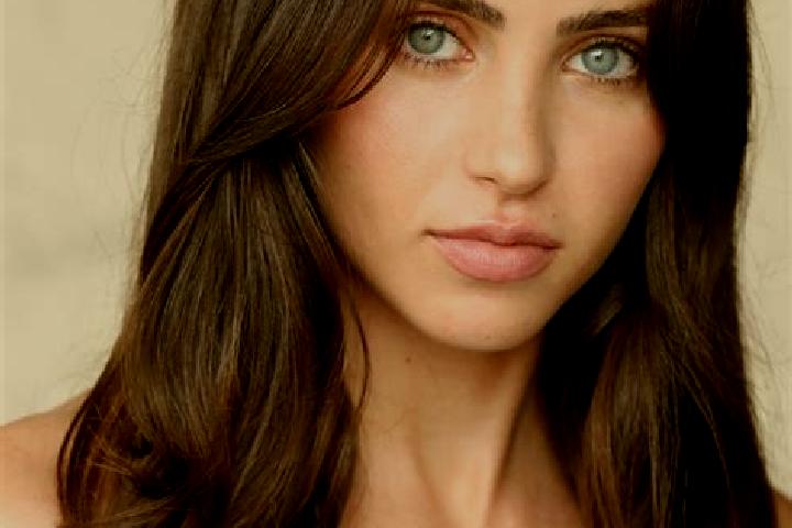 Ruby, 28, a brunette dark-eyed mixed companion based in Al Muwayh. Offering CIM, Overnight, GFE. Available for incall and outcall, day and evening dates.
