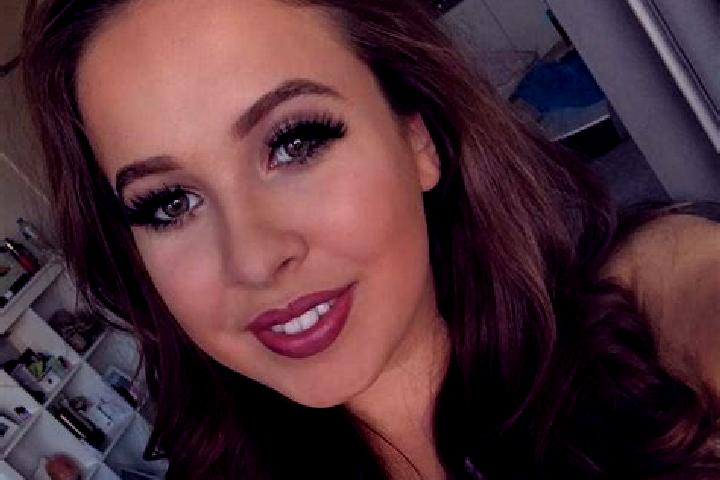 Ruby, 28, a brunette grey-eyed european companion based in Cambara do Sul. Offering A-Level, Domination, Striptease. Available for incall and outcall, overni...