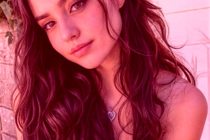 Ruby, 28, a chestnut hazel-eyed latina companion based in Tang Kabud. Offering Deep French Kissing, Duos, CIM, Travel Companion. Available for incall and out...
