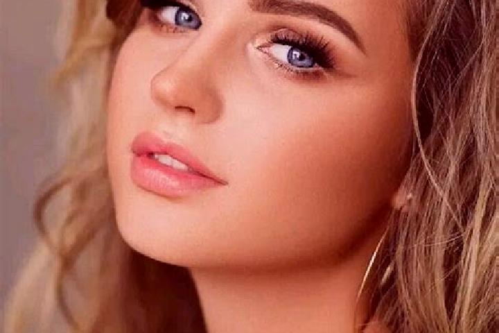 Ruby, 28, a dark blonde blue-eyed caribbean companion based in Klaipeda. Offering Domination, Dinner Date, Party Girl, A-Level. Available for incall and outc...