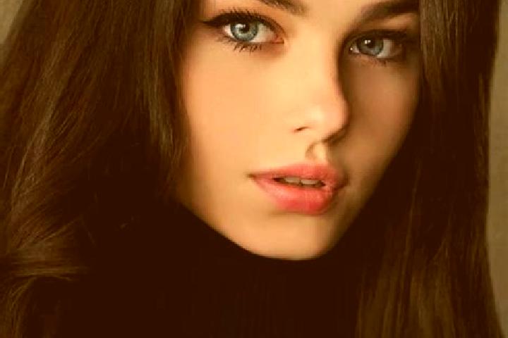 Ruby, 28, a red dark-eyed slavic companion based in Bodolz. Offering Party Girl, CIM, Deep French Kissing, 69. Available for incall and outcall, day and even...